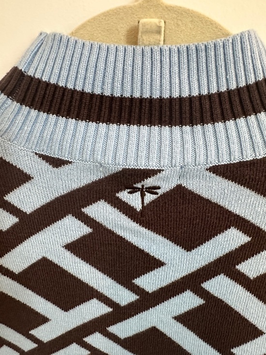 NWOT Tyler Boe Powder Blue and Brown Knit Sweater w/Faux Fur Cuffs Size M/L - Picture 5 of 11